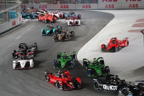 Размінка і трэніроўка. Успамінаем падзеі першых этапаў новага сезону Формулы Е