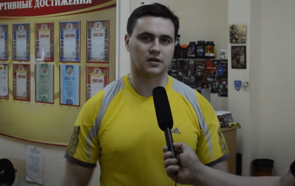 Штангист-чемпион из коллеги Баскова вырос в министра: стал доктором наук в 33, хотел свергнуть власть в своем спорте через «батюшку со свастикой», нашел жену в БРСМ Штангист-чемпион из коллеги Баскова вырос в министра: стал доктором наук в 33, хотел свергнуть власть в своем спорте через «батюшку со свастикой», нашел жену в БРСМ