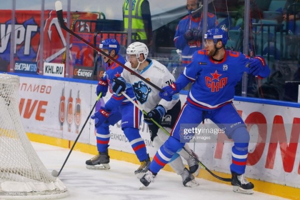 Хоккей.  Почти 70 процентов участников опроса Pressball.by считают, что у минского "Динамо" нет никаких шансов в схватке со СКА
 