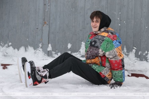 ФОТОФАКТ: В школах Могилева учащиеся осваивают катание на коньках и лыжах