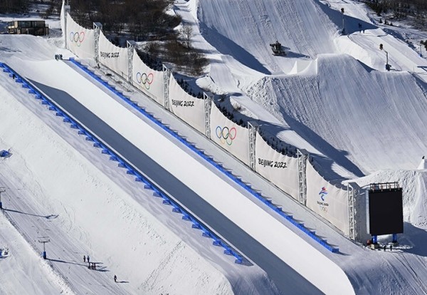 Настоящий снег &ndash; уже редкость для Олимпиад. Пригодных для Игр мест все меньше, к концу века останется только Япония