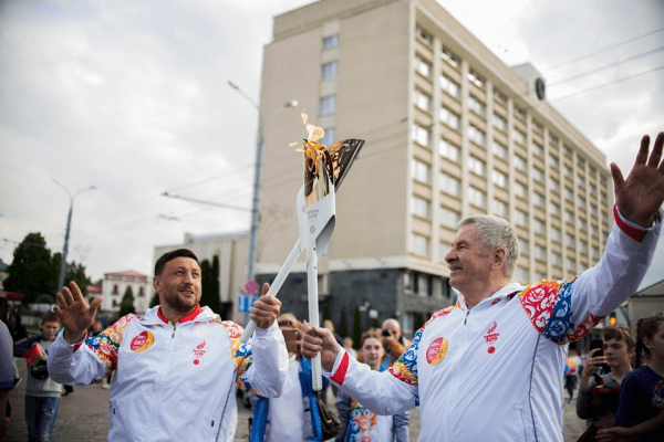 В детстве едва не потерял руку, любит США, отдал Тот Самый Пас в финале ОИ, в Лукашенко видит святого – таков лучший баскетболист в истории Беларуси
