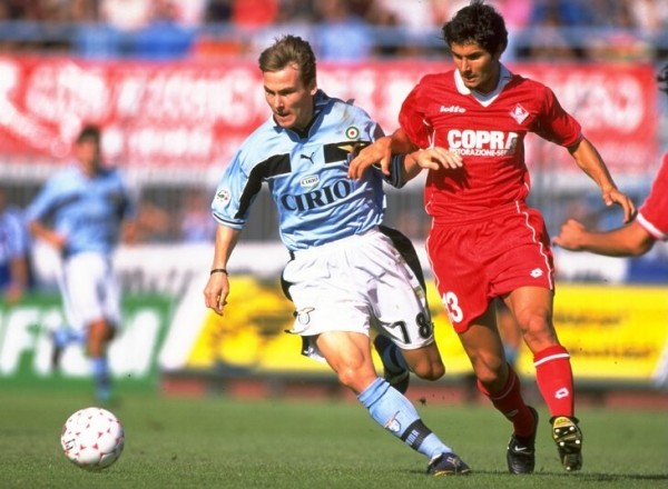 30 лет назад «Лацио» сменил владельца. И из середняка Серии А превратился в один из лучших клубов мира 30 лет назад «Лацио» сменил владельца. И из середняка Серии А превратился в один из лучших клубов мира