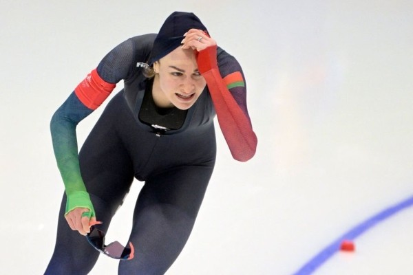 У беларусов очередная неявка на старт в Пекине – на этот раз без объяснений причин «сачканула» россиянка в горных лыжах. В коньках НОК может похвастаться попаданием в топ-30 (из 30) У беларусов очередная неявка на старт в Пекине – на этот раз без объяснений причин «сачканула» россиянка в горных лыжах. В коньках НОК может похвастаться попаданием в топ-30 (из 30)