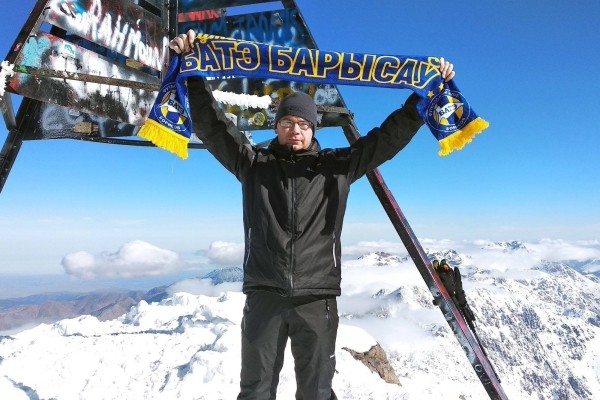 Уехал из страны, вряд ли сможет вернуться, но купил абонемент на сезон-2022. Болельщик БАТЭ – о том, как любить клуб, несмотря на Андрея Капского и подписи за режим