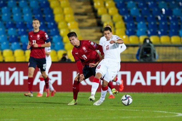 Лисакович-младший в 19 лет стал лидером команды «вышки», но сейчас его будущее очень туманно. Вот что происходит с молодым талантом Лисакович-младший в 19 лет стал лидером команды «вышки», но сейчас его будущее очень туманно. Вот что происходит с молодым талантом