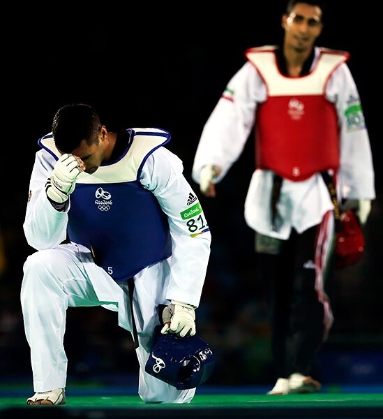 Знаете, почему тот парень в масле из Полинезии не на Олимпиаде? Спасает родину от последствий цунами – мгновенно собрал более $500 тысяч