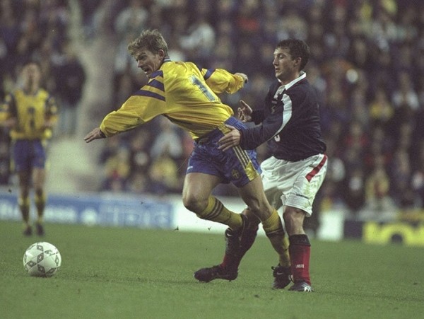 Игрок «МЮ» из великого финала ЛЧ-1999 много лет страдал от травмы колена, а теперь наслаждается работой в пиццерии