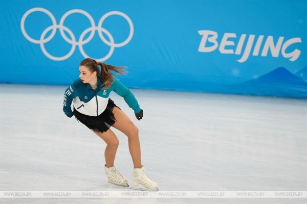 Белорусская фигуристка Виктория Сафонова идет второй в одиночном катании на ОИ Белорусская фигуристка Виктория Сафонова идет второй в одиночном катании на ОИ