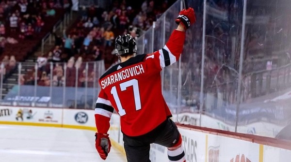 Егор Шарангович забросил 11-ю шайбу в сезоне НХЛ