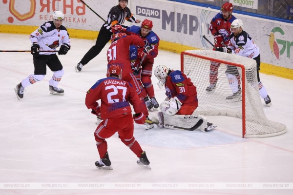 ФОТОФАКТ: "Шахтер" обыграл "Юность" в матче экстралиги