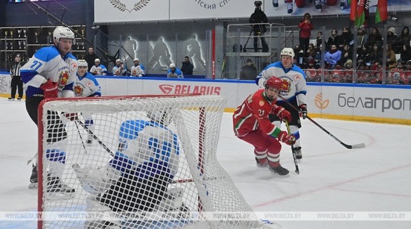 Команда Президента обыграла Гродненскую область и вырвалась в лидеры хоккейного турнира