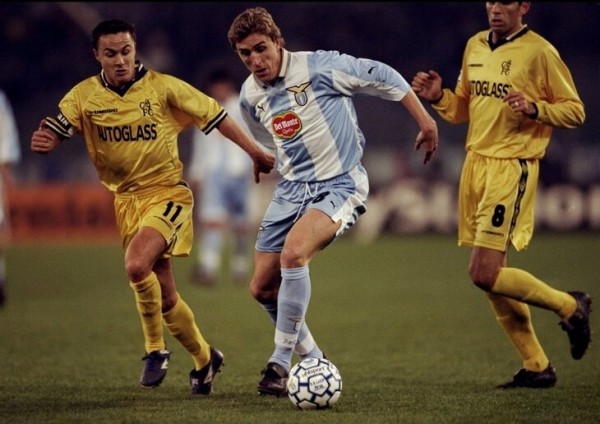 30 лет назад «Лацио» сменил владельца. И из середняка Серии А превратился в один из лучших клубов мира 30 лет назад «Лацио» сменил владельца. И из середняка Серии А превратился в один из лучших клубов мира