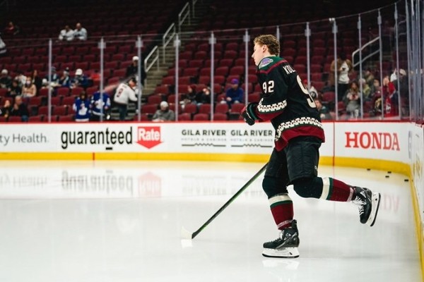 Хоккей. Владислав Колячонок — о дебюте в НХЛ и своей игре
Хоккей. Владислав Колячонок — о дебюте в НХЛ и своей игре