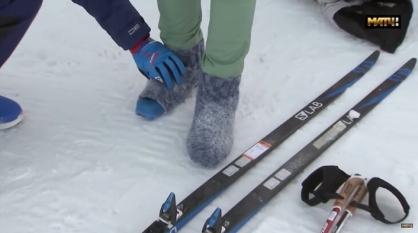 На Олимпиаде беларусы-биатлонисты спасаются от холода: на лицах – перцовые пластыри, перчатки – с подогревом, порой утепления слишком много