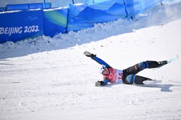 Две беларуски в финале фристайла, третья – последняя с двумя падениями