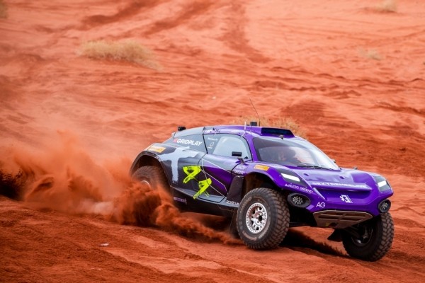 Чырвоны сцяг і нечаканая перамога чэмпіёна. Першы этап другога сезону Extreme E выдаўся багатым на аварыі