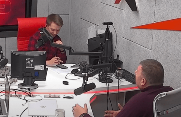 Пропагандист Тур поболтал с чемпионом ОИ Барбашинским &ndash; и тот не подвел: придумал митинги за войну, ведет бизнес, а не знает, что такое демпинг, и, похоже, троллил Лукашенко