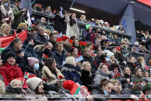 Команда Президента обыграла Гродненскую область и вырвалась в лидеры хоккейного турнира