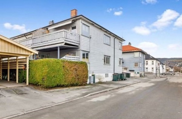 Футболист из Косово поселит украинских беженцев в своей норвежской квартире. Для него это личная история Футболист из Косово поселит украинских беженцев в своей норвежской квартире. Для него это личная история