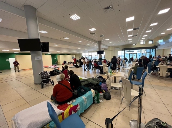 Стадион, где до войны играли клубы Дулуба и Кучука, стал центром для беженцев. Еще в октябре там проводила матчи сборная Украины