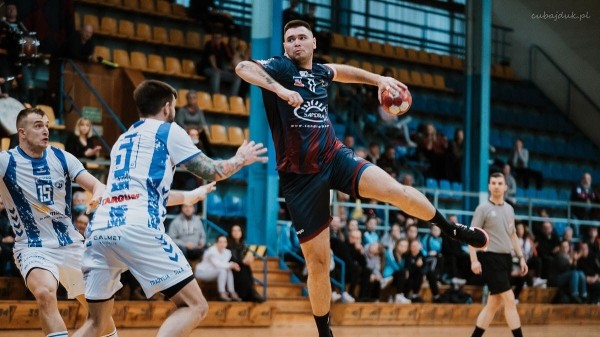 5 спортсменов из Беларуси, которых можно назвать фартовыми: подписались за Лукашенко, а теперь играют в Европе – и пока их не берут никакие санкции