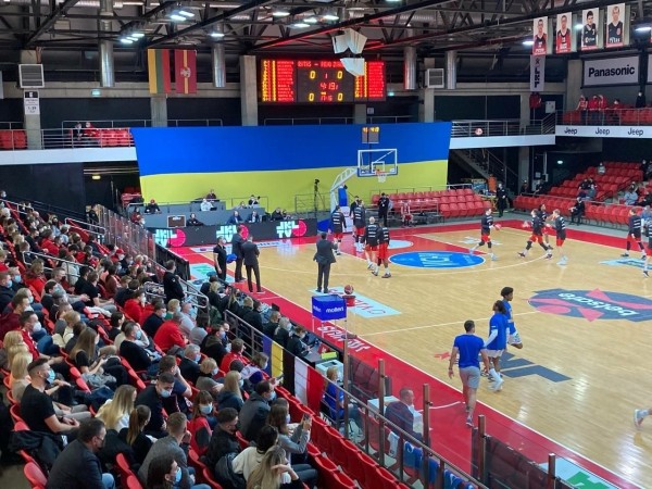 Как спорт соседей Беларуси (и не только) поддерживает Украину – деньги, гуманитарная помощь и мощная солидарность Как спорт соседей Беларуси (и не только) поддерживает Украину – деньги, гуманитарная помощь и мощная солидарность