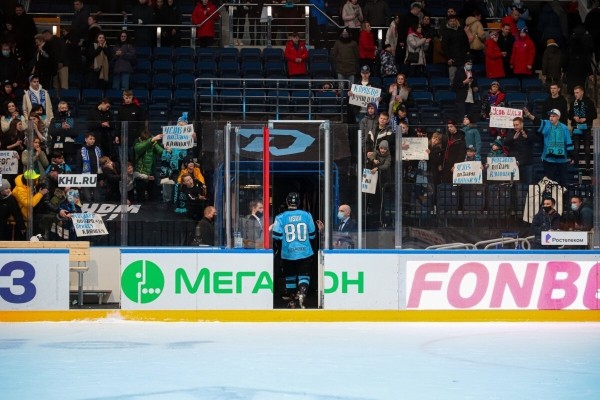 У белхоккея третье фиаско в сезоне: после неудач сборной минское «Динамо» ничего не показало в плей-офф КХЛ, хотя денег на клуб и легионеров не жалели