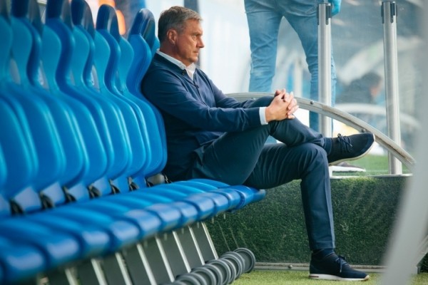 8 видных тренеров-беларусов, которые зависли без работы: почти никто не касался политики после выборов, зато хватает футбольных успехов