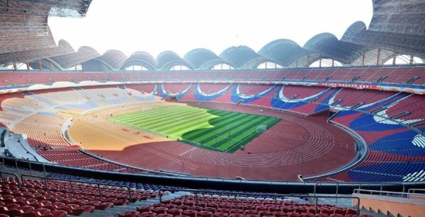 Белспорт попал в изоляцию, но это не страшно, когда есть настоящие друзья: с КНДР можно состязаться в штанге, с Сирией – в футболе, в Эритрее гонять на великах Белспорт попал в изоляцию, но это не страшно, когда есть настоящие друзья: с КНДР можно состязаться в штанге, с Сирией – в футболе, в Эритрее гонять на великах