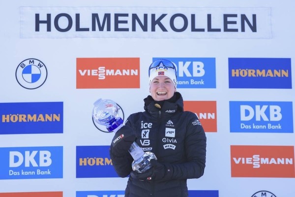 Биатлон.  Норвежка Марте Рэйселанд впервые в карьере завоевала Кубок мира
 