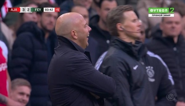 Самая нелепая симуляция года – Антони из «Аякса» уложили собственные партнеры Самая нелепая симуляция года – Антони из «Аякса» уложили собственные партнеры