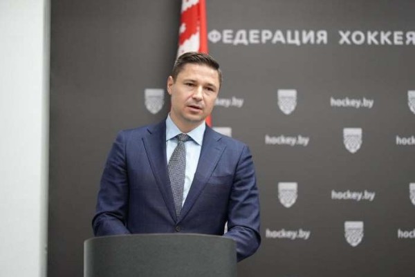 Хоккей.  Председатель ФХБ Александр Богданович рассказал, как спортсменам добиваться успеха
 