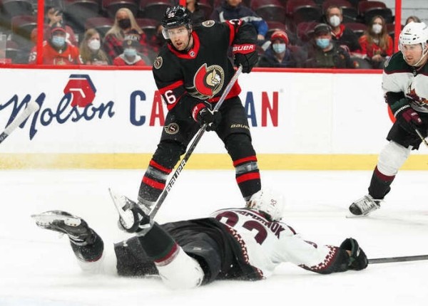 Хоккей.  НХЛ. "Аризона" с Владиславом Колячонком победила "Оттаву"
  