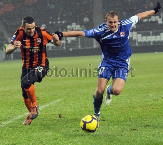 В уничтожаемом Россией Мариуполе раньше играли беларусы: Калачева зачехлили за красную на Евро, Беганский забил исторический мяч, Кирильчика обвиняли в расизме В уничтожаемом Россией Мариуполе раньше играли беларусы: Калачева зачехлили за красную на Евро, Беганский забил исторический мяч, Кирильчика обвиняли в расизме