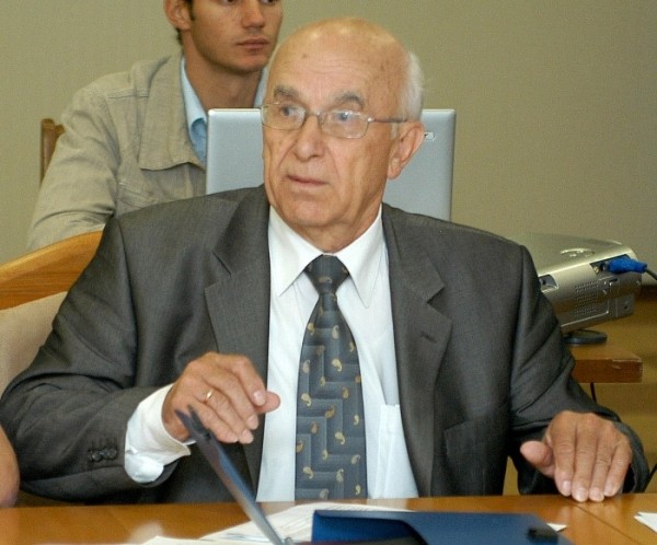 Футбол.  Умер Леонид Лапунов
 