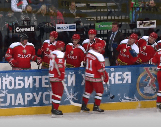 Ба, кто обличил режим в поддержке войны и арестах за правду – экс-тренер команды Лукашенко, что не мог ему перечить! Теперь коуч восхищен Зеленским Ба, кто обличил режим в поддержке войны и арестах за правду – экс-тренер команды Лукашенко, что не мог ему перечить! Теперь коуч восхищен Зеленским