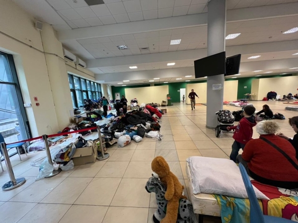 Стадион, где до войны играли клубы Дулуба и Кучука, стал центром для беженцев. Еще в октябре там проводила матчи сборная Украины