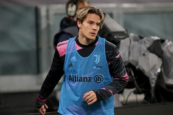 Ого, в Италии задумались о лимите на молодых, как в Беларуси. Говорят, таланты тухнут в молодежках, винят тренеров Серии А, махинации и фиксацию на тактике