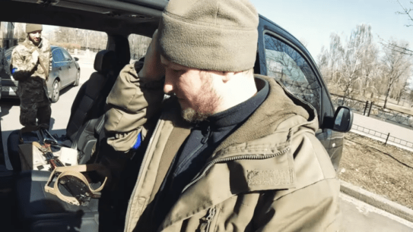 Как поживают кенты Милевского в Украине, пока он сам куда-то пропал: один взял в руки оружие и жаждет встречи с Путиным, второй – заговорил о Беларуси