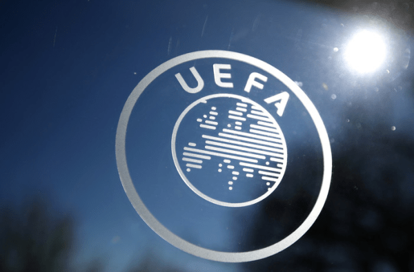 Футбол. УЕФА запретил сборной Беларуси и белорусским клубам проводить международные матчи на территории страны
Футбол. УЕФА запретил сборной Беларуси и белорусским клубам проводить международные матчи на территории страны