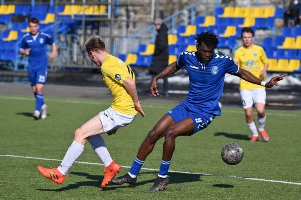 Футбол. В матче дублеров "Ислочи" и "Слуцка" сыграл никем не замеченный "фантом", из-за которого гостям может грозить "технарь"
Футбол. В матче дублеров "Ислочи" и "Слуцка" сыграл никем не замеченный "фантом", из-за которого гостям может грозить "технарь"