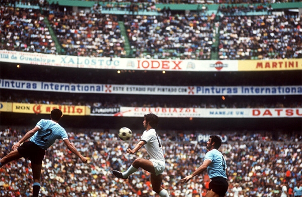 Все мячи на чемпионатах мира: в финале-1930 сыграли двумя разными, классику-1970 назвали в честь спутника, «джабулани»... Ох, «джабулани»!