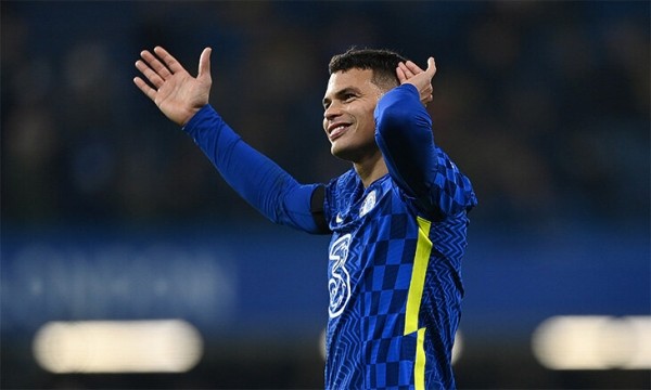 Тиаго Силва – футбольный Бенджамин Баттон. Не стареет благодаря системе Тухеля и делает из «Челси» крепость в защите Тиаго Силва – футбольный Бенджамин Баттон. Не стареет благодаря системе Тухеля и делает из «Челси» крепость в защите