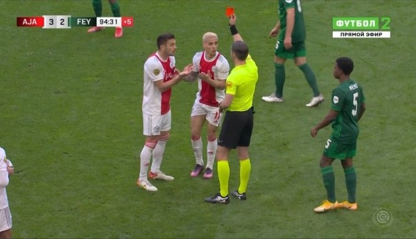 Самая нелепая симуляция года – Антони из «Аякса» уложили собственные партнеры Самая нелепая симуляция года – Антони из «Аякса» уложили собственные партнеры