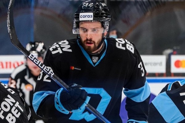 На фоне войны в белспорте стало меньше легионеров: украинец уличил в помощи оккупантам, поляку резали мозг госСМИ, американцы уехали не все На фоне войны в белспорте стало меньше легионеров: украинец уличил в помощи оккупантам, поляку резали мозг госСМИ, американцы уехали не все