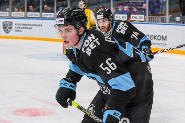 Хоккей. Кубок Гагарина. "Динамо" Минск — СКА. Судьи не зачитали гол "зубров" из-за игрой рукой. Но шайба попала в ворота от конька
Хоккей. Кубок Гагарина. "Динамо" Минск — СКА. Судьи не зачитали гол "зубров" из-за игрой рукой. Но шайба попала в ворота от конька