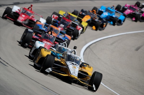 Дзвесце сорак восем кругоў і развязка на апошнім. Другі этап новага сезона IndyCar выйшаў цікавейшым за першы Дзвесце сорак восем кругоў і развязка на апошнім. Другі этап новага сезона IndyCar выйшаў цікавейшым за першы