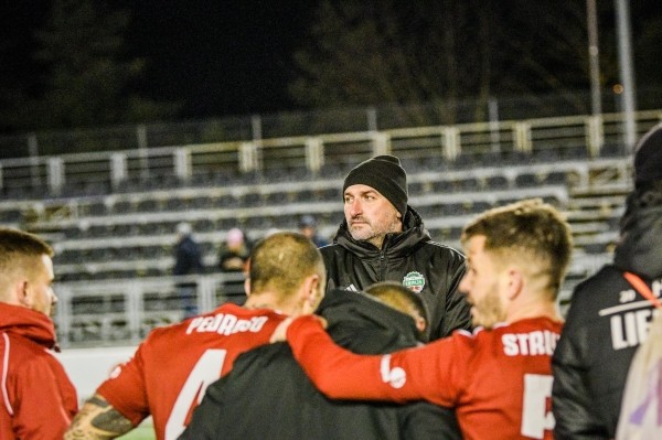 Альшевский и Шпилевский побеждают, у Баги два тяжелых месяца. Как беларусские тренеры начали в новых клубах за границей