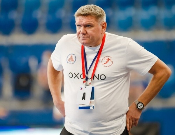 Экс-тренер «Мешкова» в войну сразу уехал из России (и беларусов подвез): единство родной Украины – до слез, Лукашенко в кабале и врет, молчание спорта – кощунство Экс-тренер «Мешкова» в войну сразу уехал из России (и беларусов подвез): единство родной Украины – до слез, Лукашенко в кабале и врет, молчание спорта – кощунство